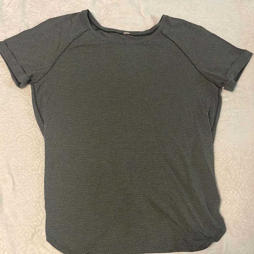 Short sleeve active top
